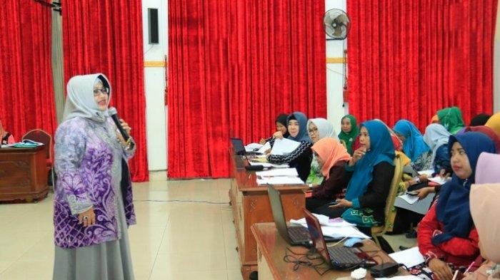 Kelompok Dasawisma Dilatih Pengisian Admnistrasi, Hj Ririen Harapkan Jadi Motivasi