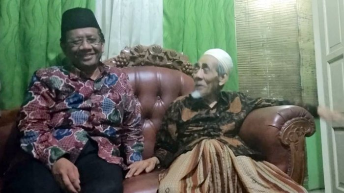 Mahfud MD Diragukan Said Aqil, Namun KH Maimoen Zubair Sebut NU Tulen