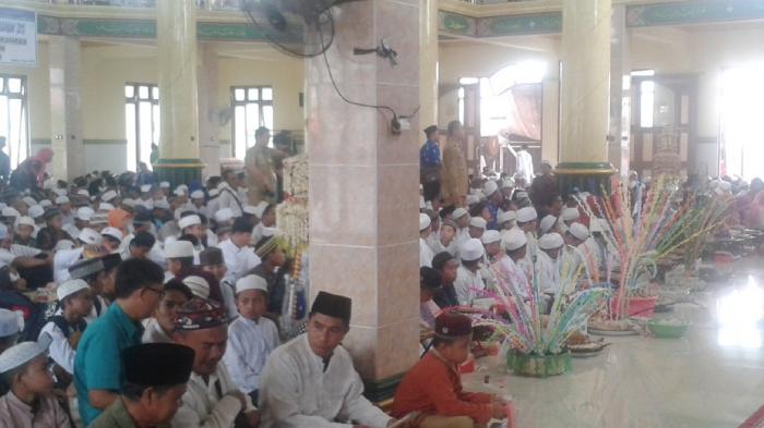 3.352 Siswa SD Se-Tapin Ikut Khataman Massal