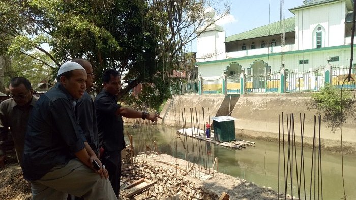 Proyek Siring Bikin Sungai Barabai Menyempit, DPRD HST Ancam Gugat Class Action Bersama Warga