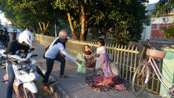Ada yang Menolak Diberi Nasi oleh Komunitas Berbagi Nasi Banjarmasin