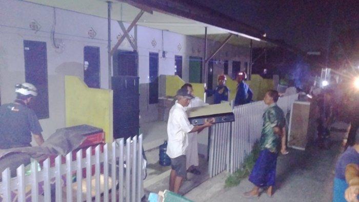 BREAKING NEWS : Kontrakan 4 Pintu di  Banjarmasin Nyaris Roboh, Bangunan Terus Miring ke Belakang