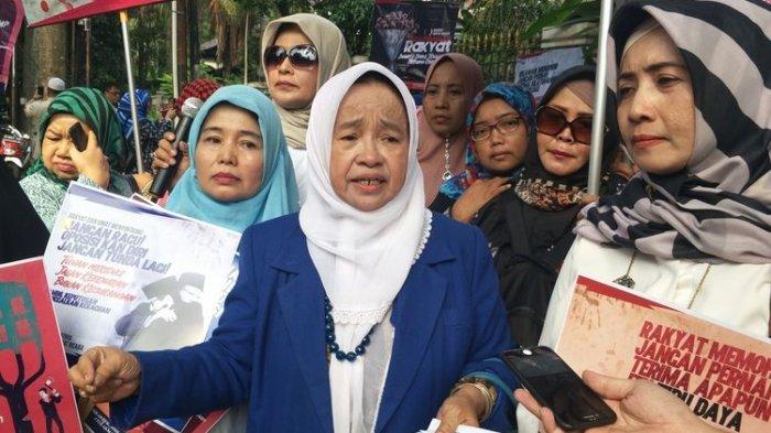 Emak-Emak Pendukung Prabowo-Sandi Protes Andre Rosiade soal Pernyataan Prabowo Akan Bertemu Jokowi