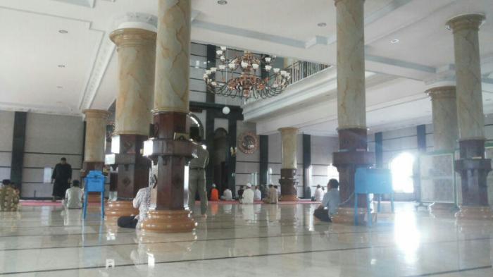 Potong Rantai Gembok, Pencuri Embat Isi Kotak Infak Masjid Kanzul Khairat