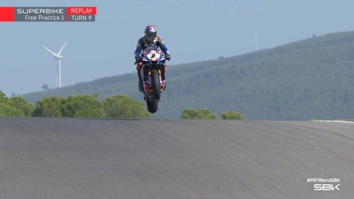 Hasil Race 2 WSBK Mandalika: Rinaldi Asapi Toprak Sebelum Red Flag di World Superbike 2023