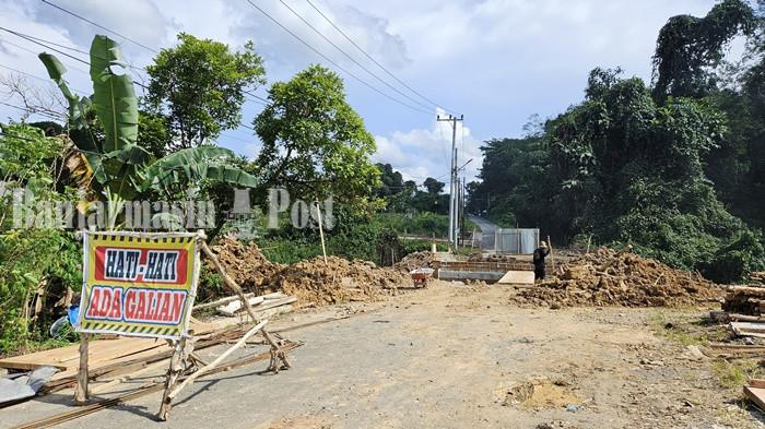 Pembangunan Jembatan Box Culvert di Jalan Junjung Buih, Paringin Selatan, Upaya Cegah Genangan Air