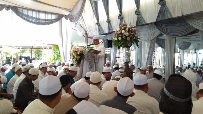 Haul KH Anang Sya’rani Arif Dihadiri Puluhan Ribu Jamaah, Ini Pesan dari Bupati Kabupaten Banjar