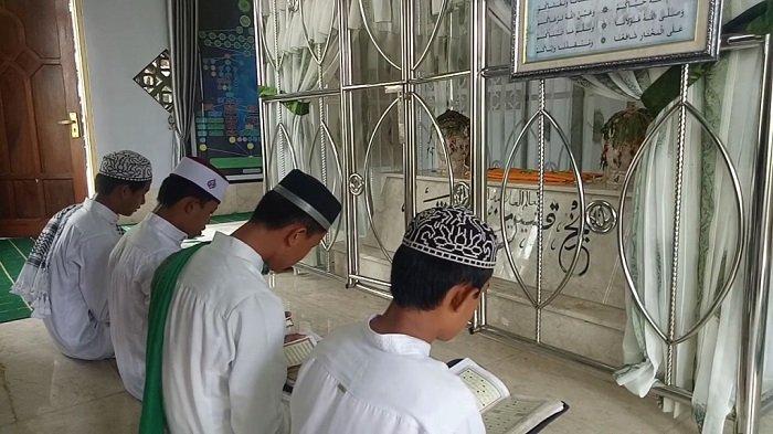 Kunjungan Ziarah Makam di Kotabaru Meningkat, Setiap Rombongan Peziarah Lebih 50 Orang