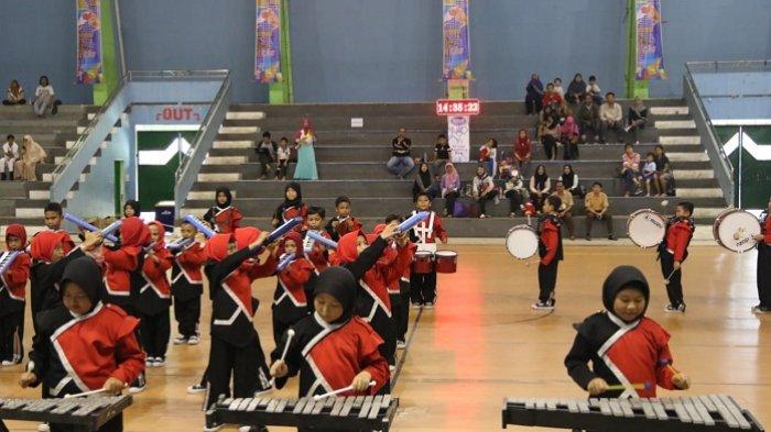 Marching Band SDN Sungai Miai 7 Banjarmasin Raih Juara II Borneo Marching Day VI 2018