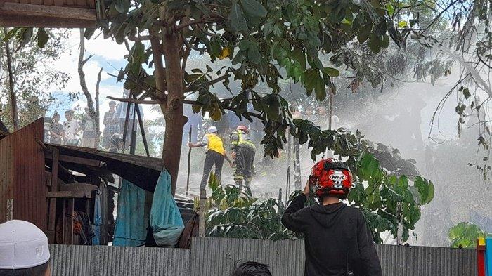 Semua Harta Warga Jalan Pintu Air Martapura Ini Ludes Terbakar