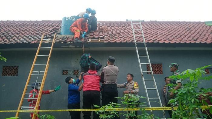 Diduga Penyakitnya Kambuh, Seorang Pria Singaparna Tasikmalaya Ditemukan Tak Bernyawa di Dalam Toren