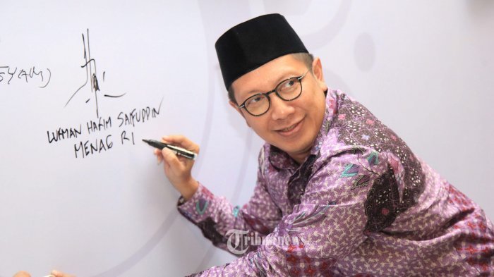 Diminta Beri Tulisan #2019GantiPresiden di Gelang Jemaah Haji, Menteri Agama Malah Jengkel