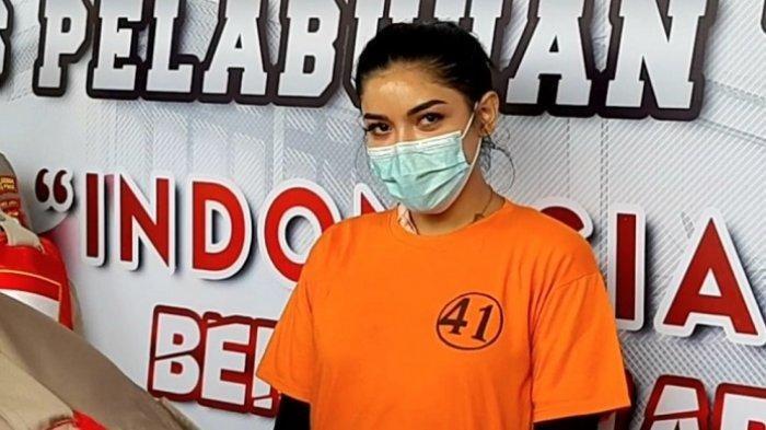 Perbedaan Perlakuan Polisi Pada Millen Cyrus dengan Lucinta Luna, Ruang Tahanan Jadi Sorotan