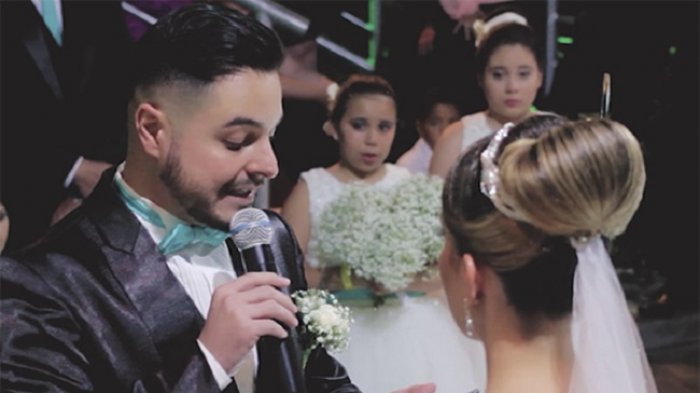 Pengantin Pria Ini Membuat Pengakuan Mencintai Wanita Lain, Bikin Orang Tertegun dan Menangis