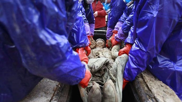 Tak Ada yang Menyangka, Benda Mirip Sebatang Kayu Itu adalah Makam Berusia 700 Tahun, Ini Isinya