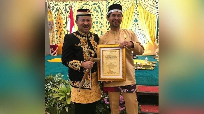 Dianugerahi Astaprana dari Kesultanan Banjar, Ini Kata Gusti Hendy Drummer Band Gigi