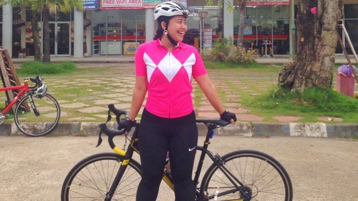 Cidera, Mantan Pelari Cantik ini Malah Suka Ikut Cross Country