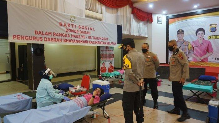 Polda Kalsel Bantu Stok Darah di Kalsel, Ibu Kapolda pun Ikut Donor