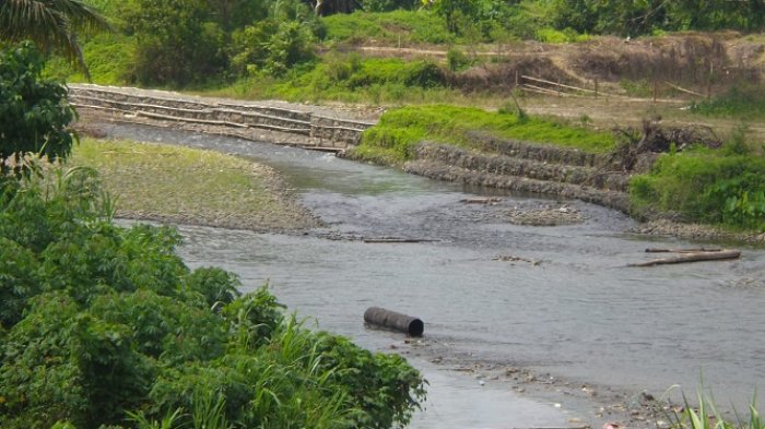 Di Gunung Hantanung, Pengunjung Bisa Duduk Santai dan Mandi Sambil Menikmati Pemandangan