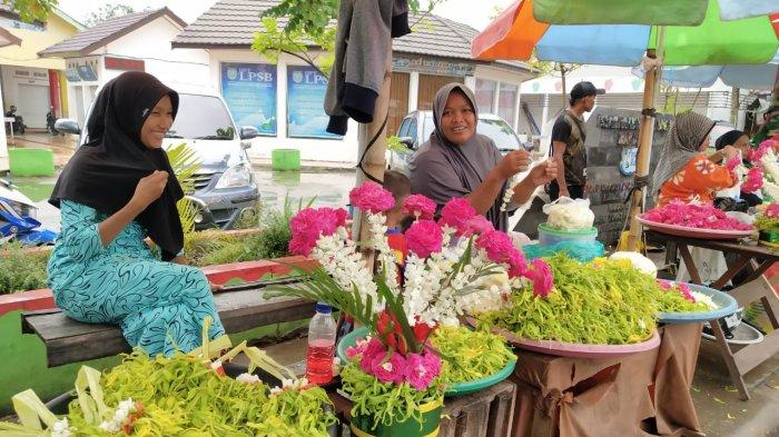 Legenda Nini Randa, Puteri Kerajaan yang Terusir Melingkupi Budidaya Bunga di Bumi Barakat