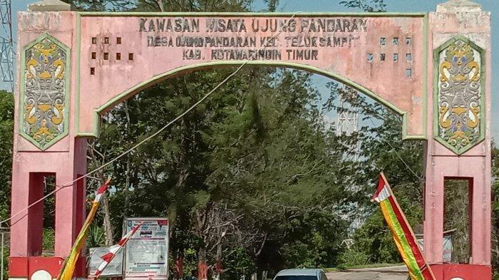 Pantai Ujung Pandaran Kecamatan Teluk Sampit, Kabupaten Kotawaringin Timur, Kalteng.