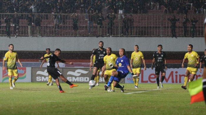 Lawan Bali United di BRI Liga 1 2022/2023,  Dejan Antonic Berharap Rafael Silva Segera Pulih