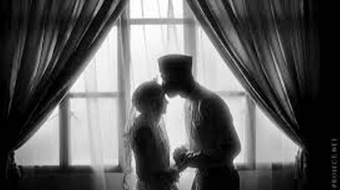 Istri Capek, Tetapkah ada Laknat Ketika Menolak Ajakan Bercinta Suami?