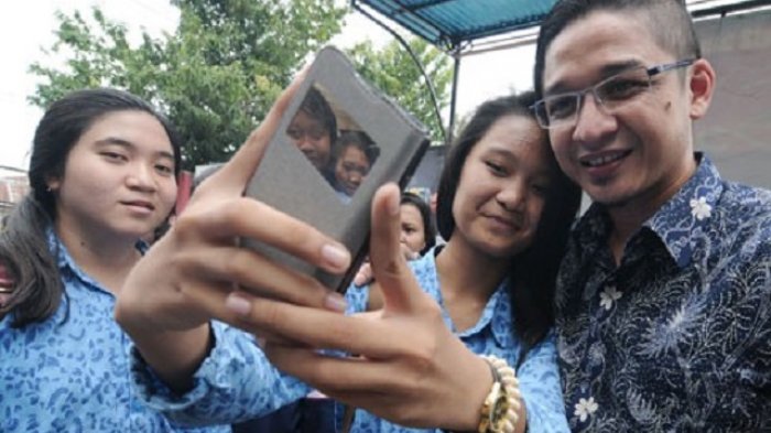 Mendagri Akan Cek Secara Detail Kasus Kontrakan Pasha Ungu