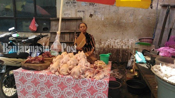 Harga Daging Ayam di Kota Banjarmasin Turun Akibat Kelebihan Stok