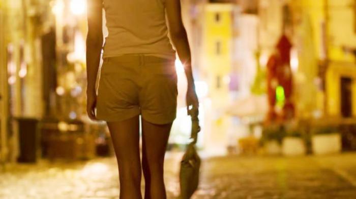 Teman Sekolah Jerumuskan Dia Jadi PSK