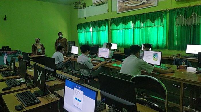 Hari Pertama ANBK di SMAN 1 Banjarmasin, Lega Ujian Berjalan Lancar Begini Tanggapan Siswa dan Guru