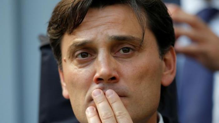 Montella Bakal Terapkan Juga Formasi Tiga Bek