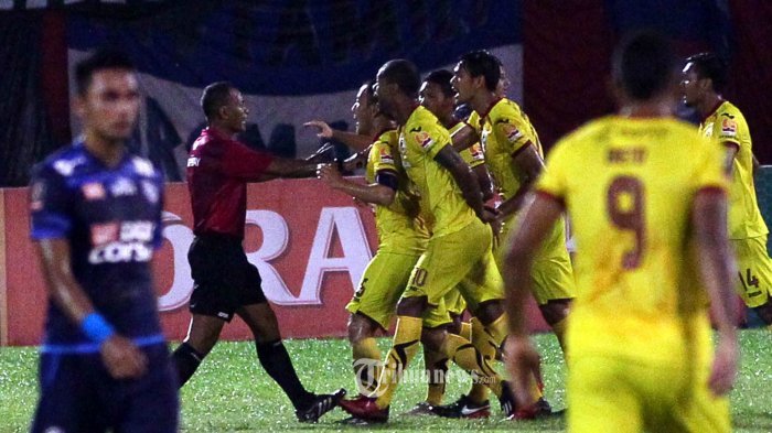 Wasit Protes! Gajinya Tak Berubah Sepeserpun Sejak 2007, Jumlahnya Pun Beda-beda