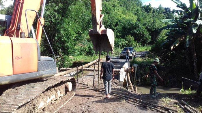 Jembatan Darurat di Perbatasan Sampanahan Kotabaru Selesai Dibangun Hari ini