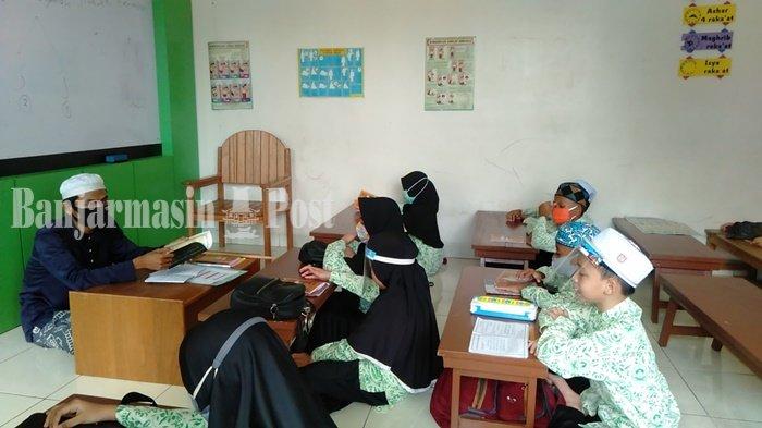 TPA Almustaqim Unit 141 Simpangempat Kabupaten Tanbu Tetapkan Protokol Kesehatan