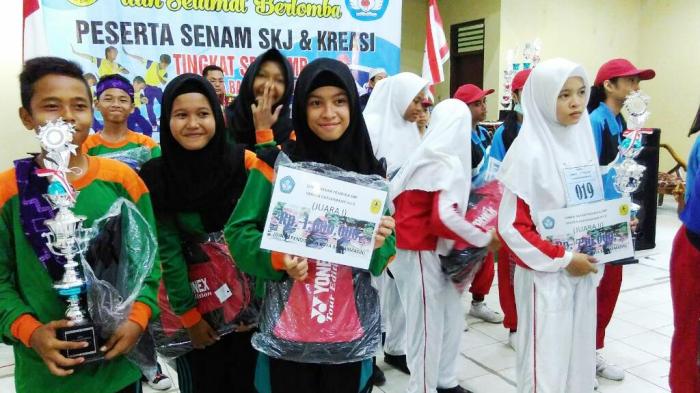 SMPN 22 Banjarmasin Juarai Lomba Senam Pramuka Banjarmasin