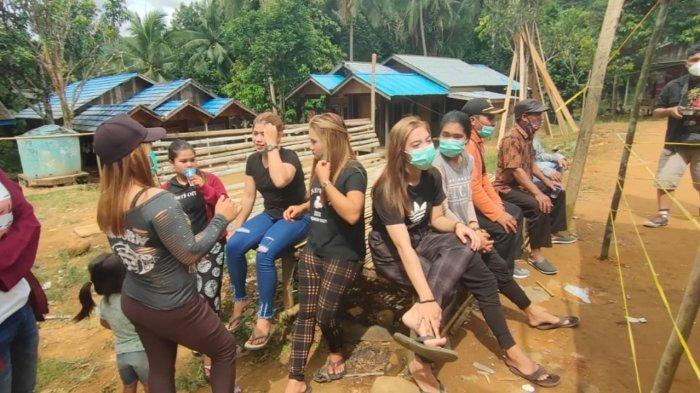 Didukung Hadirnya Salon Kecantikan, Perempuan Muda di Loksado HSS pun Melakukan Perawatan