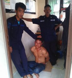 Senasib, Pencuri Helm di STIH Sultan Adam Juga Tertangkap Satpam