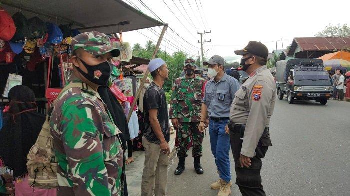 Langgar Protokol Kesehatan, Warga di Kecamatan Pugaan Tabalong Dijatuhi Sanksi Beli Masker