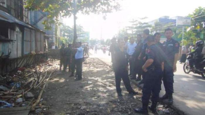 PKL Ditertibkan, Jalan Pemurus Lebar