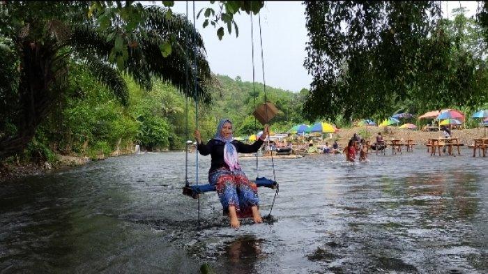 Wisata Air di Pariangan HSS, Banyak Spot untuk Bersantai, Naik Rakit Bambu hingga Ayunan