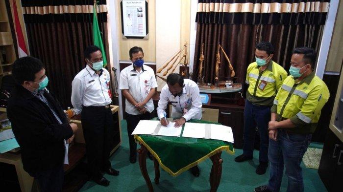 Arutmin Hibahkan Tanah kepada Pemkab Tanahlaut