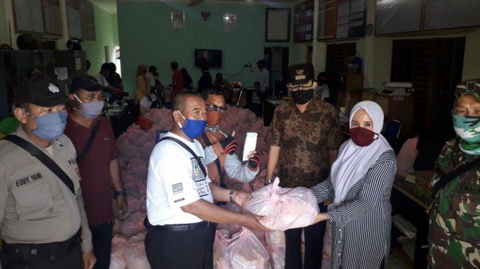 Sejumlah Warga Datangi Kantor Kelurahan Kuripan Terkait Paket Sembako, ini Penjelasan Lurah