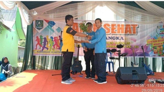 Bibit Gratis Hadir di Dies Natalies STAI Darul Ulum Kandangan, Ludes Diserbu Mahasiswa