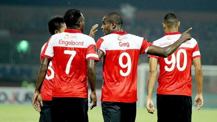 MU Akan Datangkan Tiga Pemain Posisi Gelandang, Stopper dan Striker