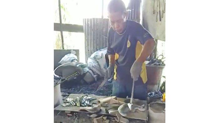 Bikin Baling-baling Kapal dan Peralatan Rumah Tangga Perajin Berharap Diberi Kesempatan ke Sini