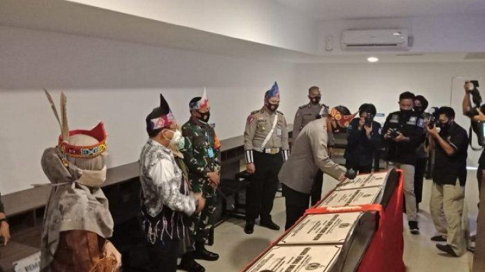 Kapolres AKBP Andri Koko Resmikan Fasilitas Layanan Publik di Polres Banjar
