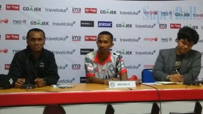 Pernyataan Frans Sinatra Huwae Setelah Martapura FC Kandas ke Liga 1