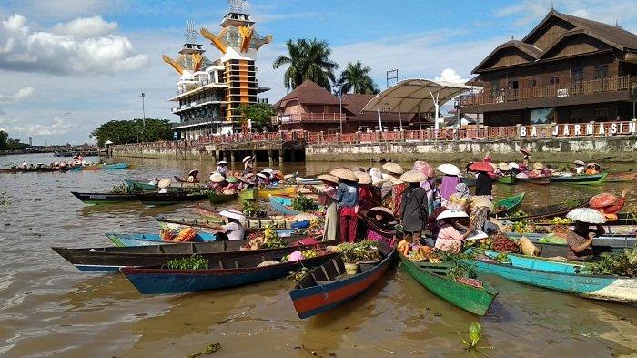 Usai Menerima Pengharggan SAKIP, Para Kepala Daerah Diajak Nikmati Atraksi Jukung