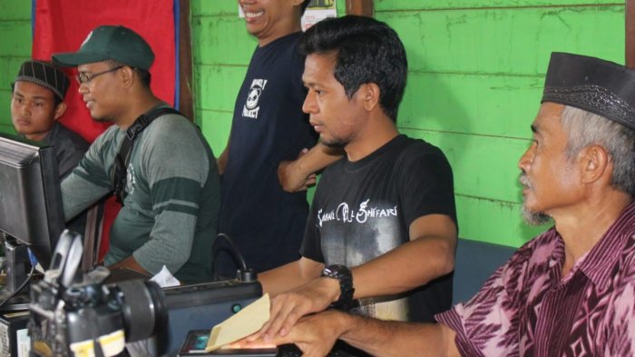 Permudah Pelayanan, Disdukcapil Rekam KTP el Warga di Kantor Desa